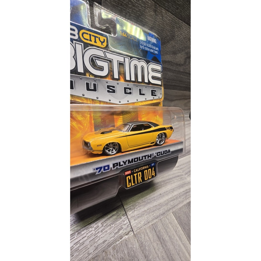 1/64 JADA DUB CITY BIGTIME MUSCLE 1970 PLYMOUTH CUDA CLTR 004 YELLOW